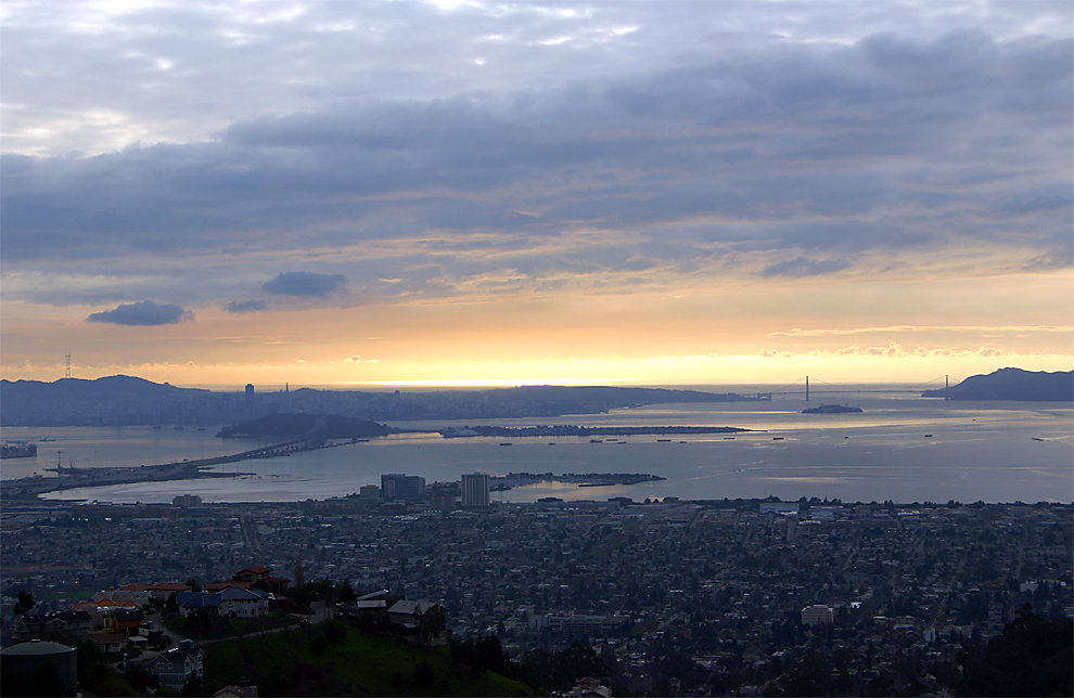 Emeryville,California banner